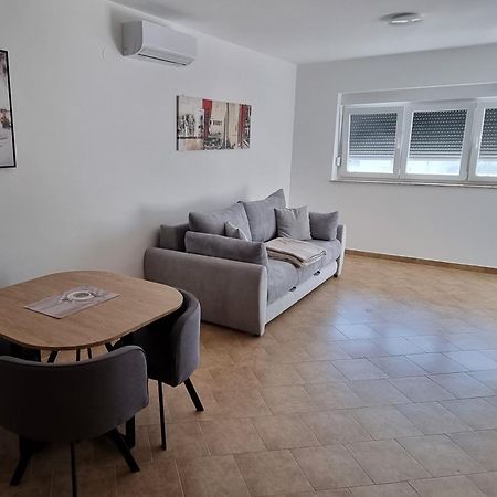 Apartmani Sunce I More Premantura Kültér fotó