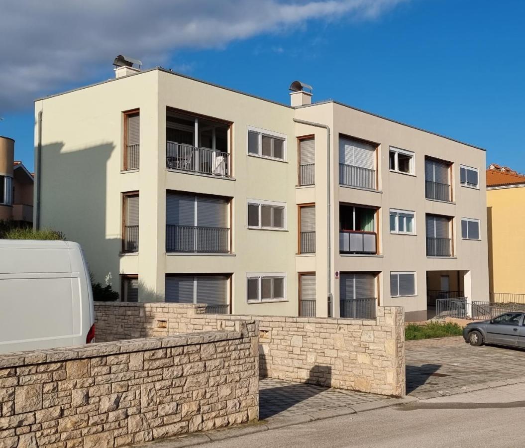 Apartmani Sunce I More Premantura Kültér fotó