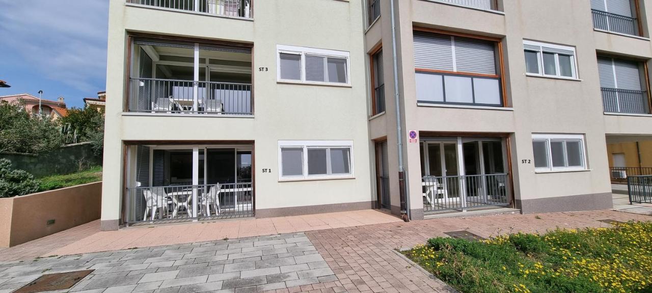 Apartmani Sunce I More Premantura Kültér fotó