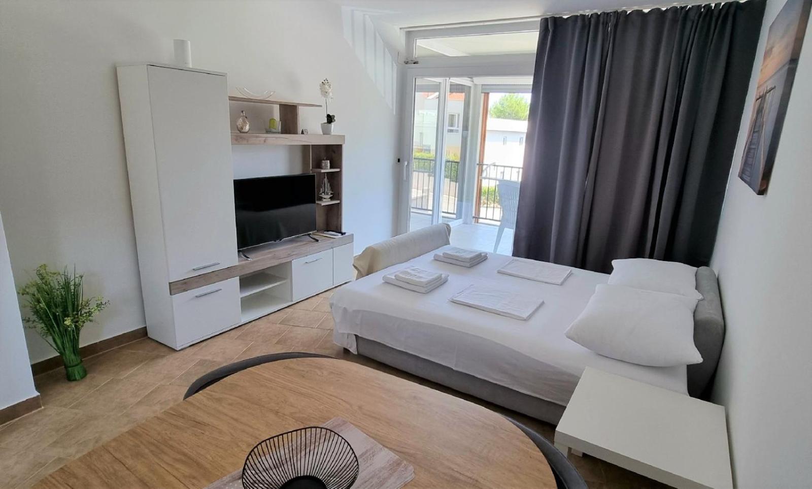Apartmani Sunce I More Premantura Kültér fotó