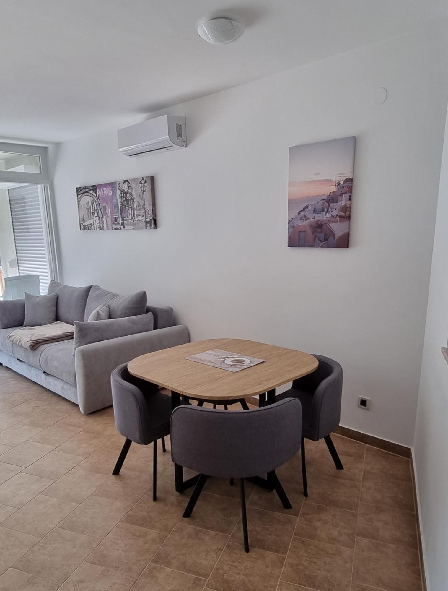 Apartmani Sunce I More Premantura Kültér fotó